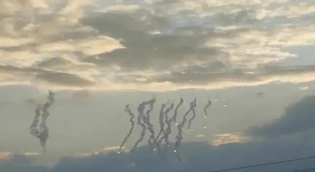 钱塘江水面疑似出现高速不明物：可能超5米z6尊龙网站登录入口江西天降火球未头绪(图7)