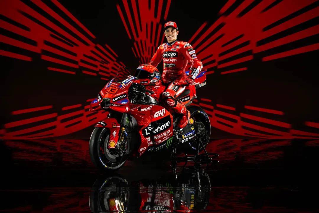 ta360联手MotoGP传奇马克马奎斯！凯时尊龙人生就是博重磅：中国品牌影石Ins(图2)