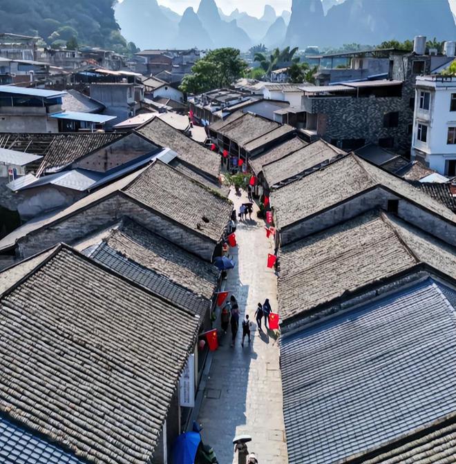 攻略第一次去桂林玩必带物品超详细路线！凯时尊龙人生就是博桂林一月跟团五日游