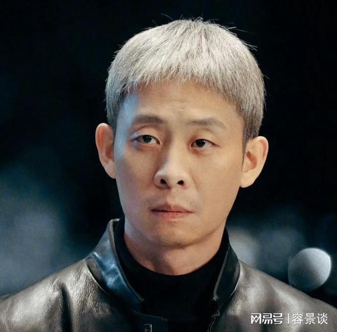 翻车同样演刑警在张译面前何冰顶多算群演凯时尊龙人生就是博万万没想到老戏骨也